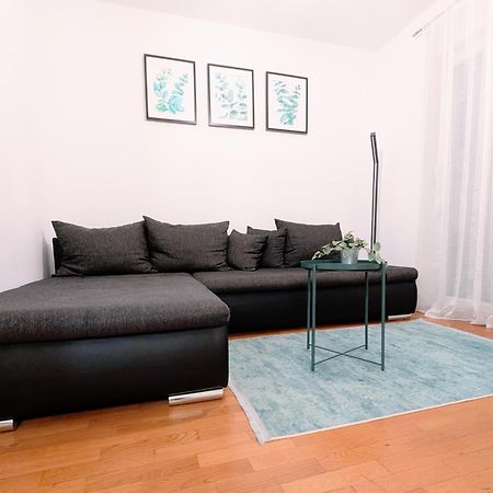 Doma-Lu Apartment-Near Airport And Highway- Free Parking Velika Mlaka Екстер'єр фото