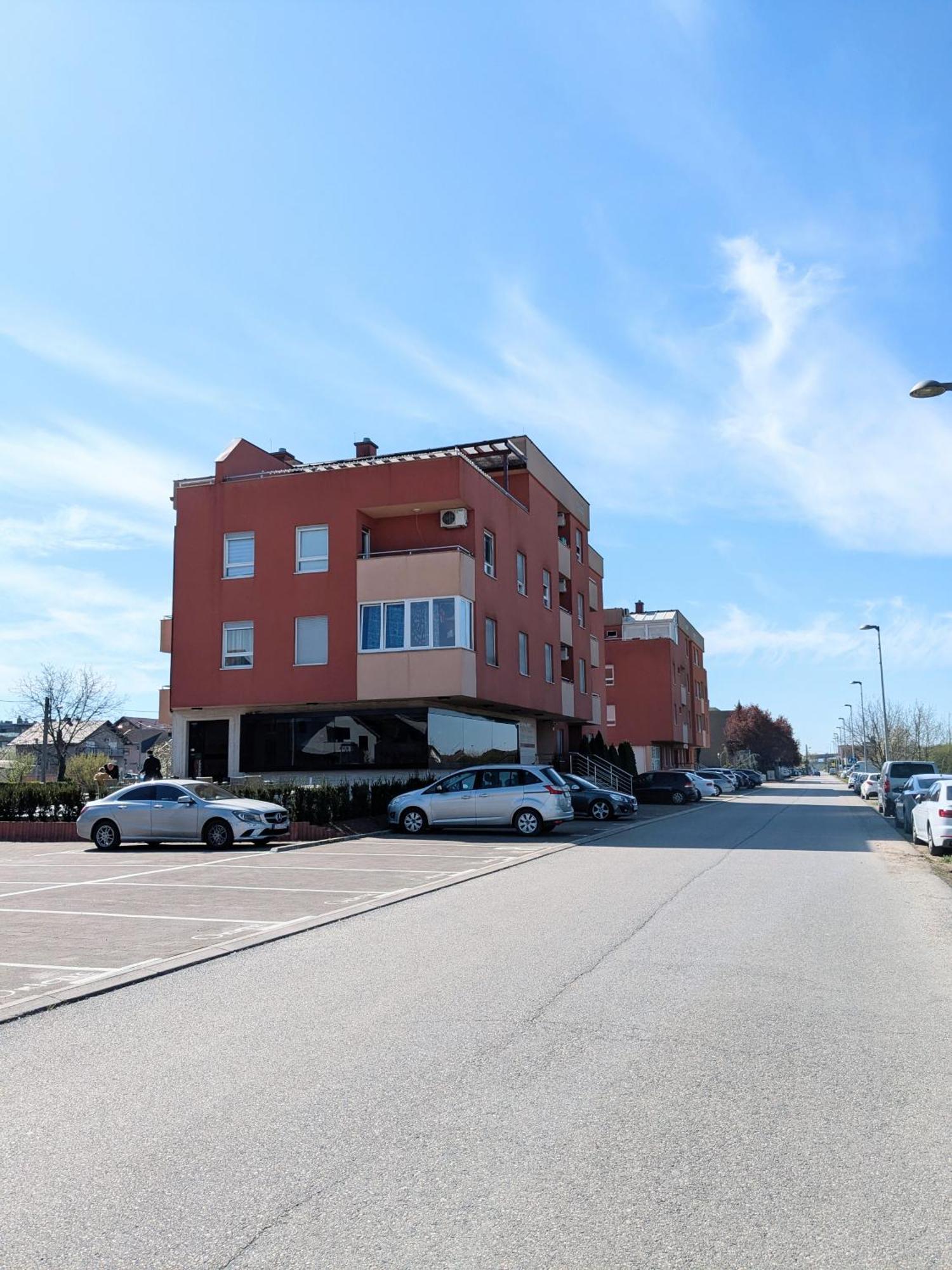 Doma-Lu Apartment-Near Airport And Highway- Free Parking Velika Mlaka Екстер'єр фото